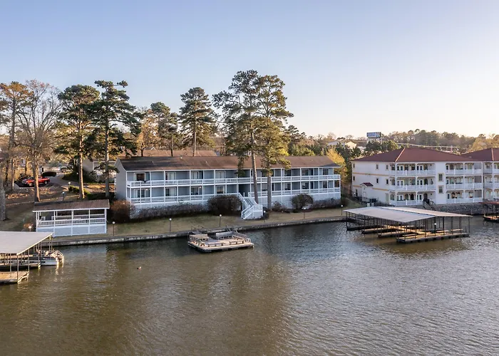 The Hamilton - Lakefront & Studio Suites, Hot Springs